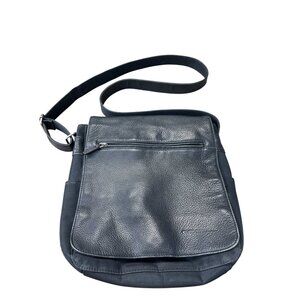 Fossil womans Black Leather Crossbody Messenger bag SKU 9035